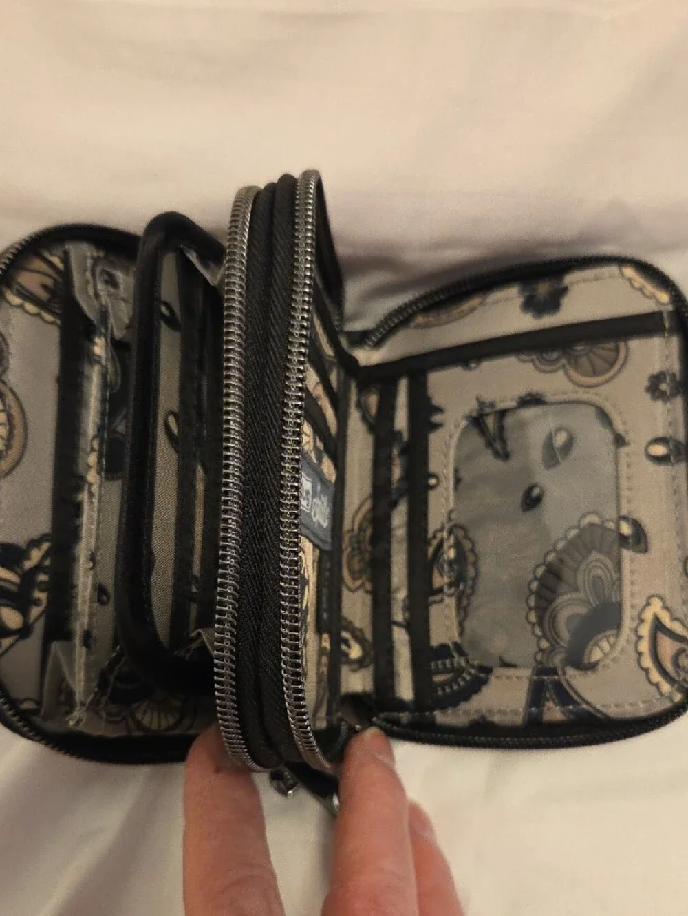 Lug Quilted Wave Pattern Black Splits